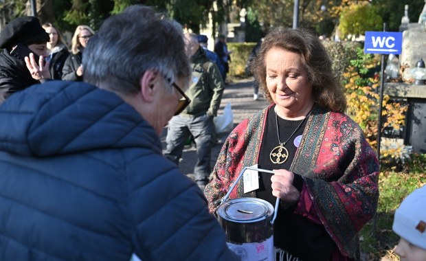 Krakowianie pokazali wielkie serce. Rekordowy wynik zbiórki na cmentarzu