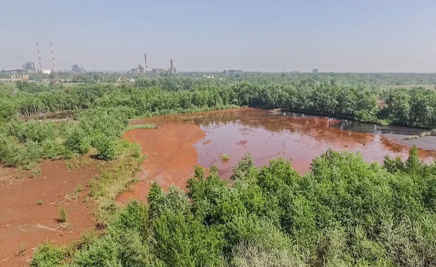 Krakowscy radni chcą kontroli w WIOŚ. Chodzi o składowiska huty