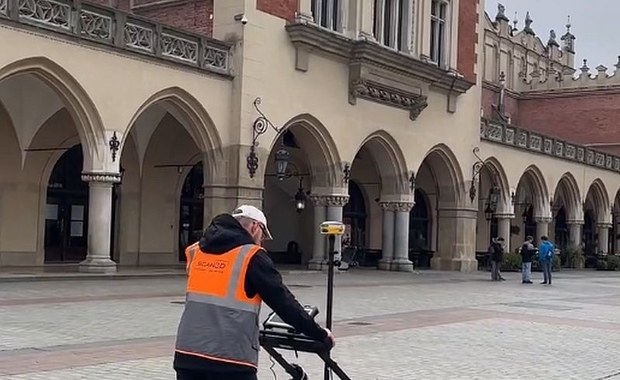 Krakowski Rynek zyska nową zieleń? Eksperci szukają odpowiednich miejsc