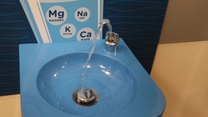 Krakowskie Wodociągi promują pitniki w szkołach i szpitalach