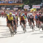 wyścig Kraksa na Tour de Pologne. Lider ma połamane żebra, co z jego występem?