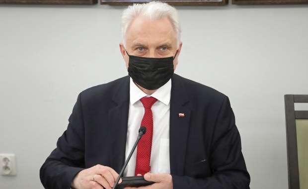 Kraska: Apelujemy do młodych o zgłaszanie się na szczepienia