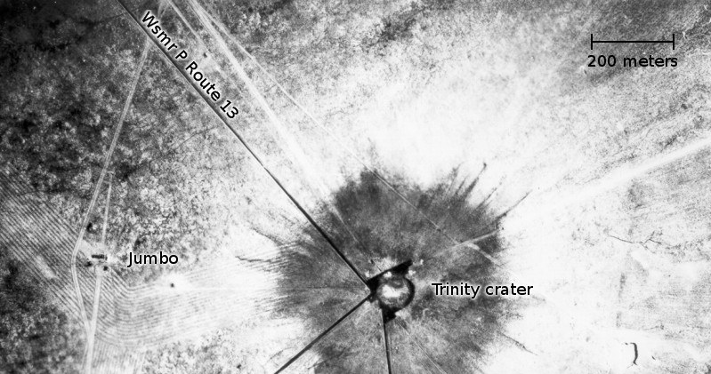 Krater powstały po przeprowadzeniu testu Trinity /Wikipedia