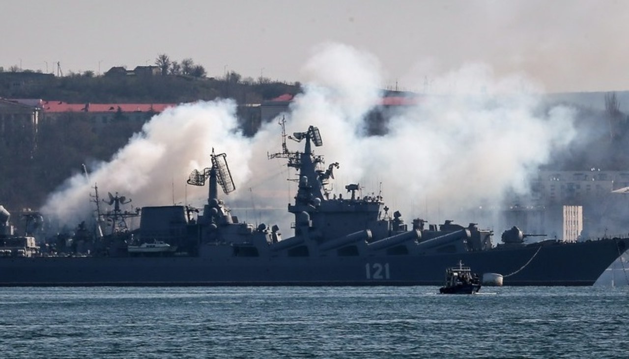 Krążownik "Moskwa" zniszczony przez Ukraińców rakietami Neptun
