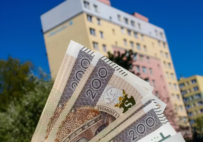 Kredyt 2 proc. przyspieszył wzrost cen mieszkań /Artur Szczepański /Reporter