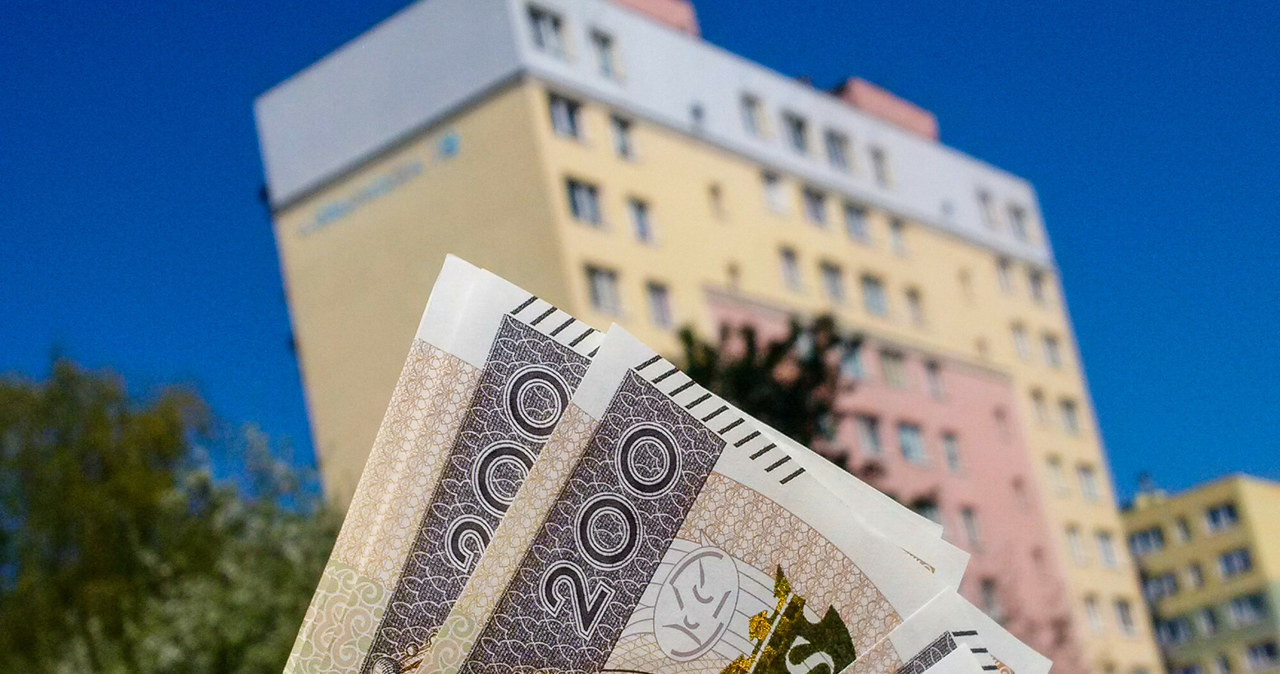 Kredyt 2 proc. przyspieszył wzrost cen mieszkań /Artur Szczepański /Reporter