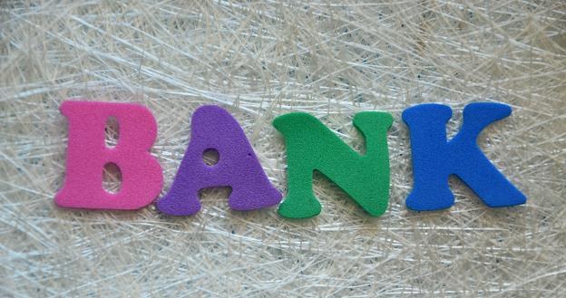 Kredytobiorcy kontra mBank. Komu sąd przyzna rację? /&copy;123RF/PICSEL