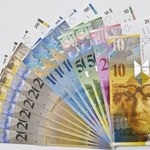 Kredyty we frankach znów bardziej opłacalne od kredytów w polskiej walucie