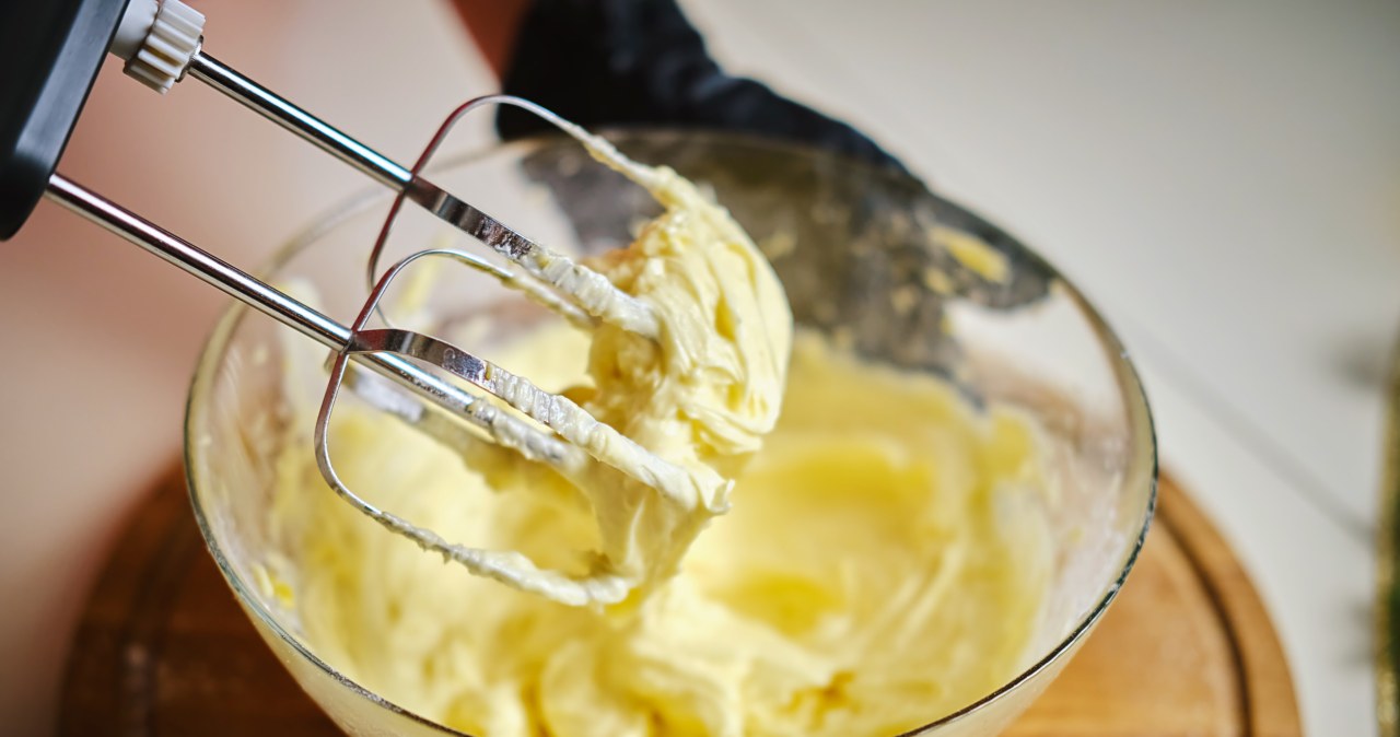 Krem frangipane to krem migdałowy, który warto dodać do tortów, rogalików i innych słodkości /cd3 /123RF/PICSEL