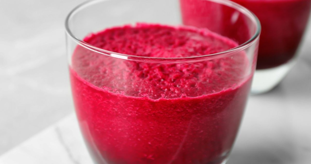 Krem z gotowanego buraka i mascarpone to zdrowa propozycja na śniadanie lub kolację /liudmilachernetska /123RF/PICSEL