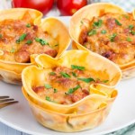 Kremowe w środku, z chrupiącą pierzynką. Babeczki jak lasagne podaj jako ciepłą przekąskę