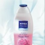 Kremowy płyn do kąpieli Magic Rose NIVEA Bath Care
