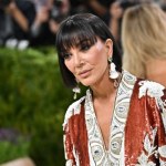 Kris Jenner ma 70 lat i zachwyca fryzurą. Te trzy grzywki odmładzają twarz