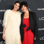 Kendall Jenner Kris Jenner w gorącej, czerwonej sukni na czerwonym dywanie. Skradła całe show