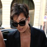 Kris Jenner wyeksponowała biust!