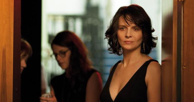 Kristen Stewart i Juliette Binoche w filmie "Sils Maria" /materiały prasowe