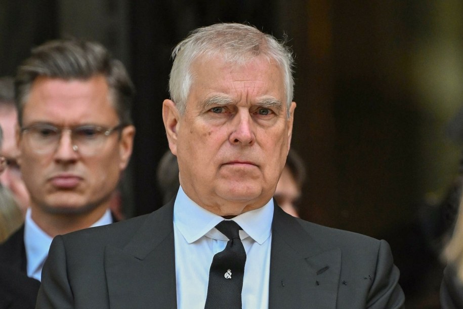 Król chce, by Andrzej zmienił miejsce zamieszkania przed Wielkanocą /Zak Hussein / SplashNews.com / Splash / Forum /East News