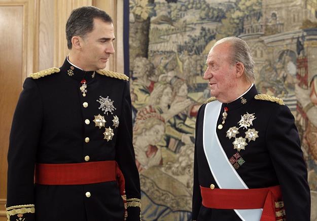 Król Hiszpanii Filip VI (L), Juan Carlos (P) /Getty Images/Flash Press Media