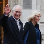 Król Karol i księżna Kate wyszli ze szpitala