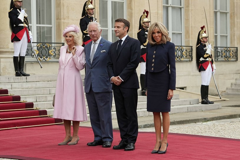 Król Karol III i królowa Camilla we Francji. Show skradła Brigitte Macron. Zaliczyła modową wpadkę? /Laurent Vu/SIPA/SIPA/East News /East News
