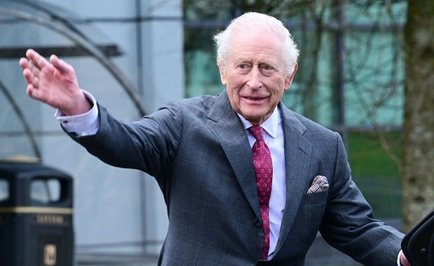 Król Karol III trafił do szpitala. Jaki był powód?