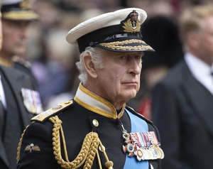 Król Karol III zrywa z tradycją. Ceremonia namaszczenia inna niż wszystkie