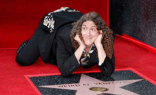 Król parodii Weird Al Yankovic odsłonił swoją gwiazdę w Hollywood