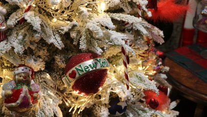 Królestwo bombek. Zobaczcie unikatowe ozdoby z muzeum w Nowej Dębie