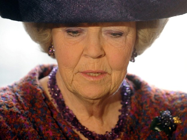 Królowa Beatrix wkrótce skończy 75 lat /MAURIZIO GAMBARINI  /PAP/EPA