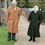 Królowa Elżbieta i książę Karol przerywają milczenie! 