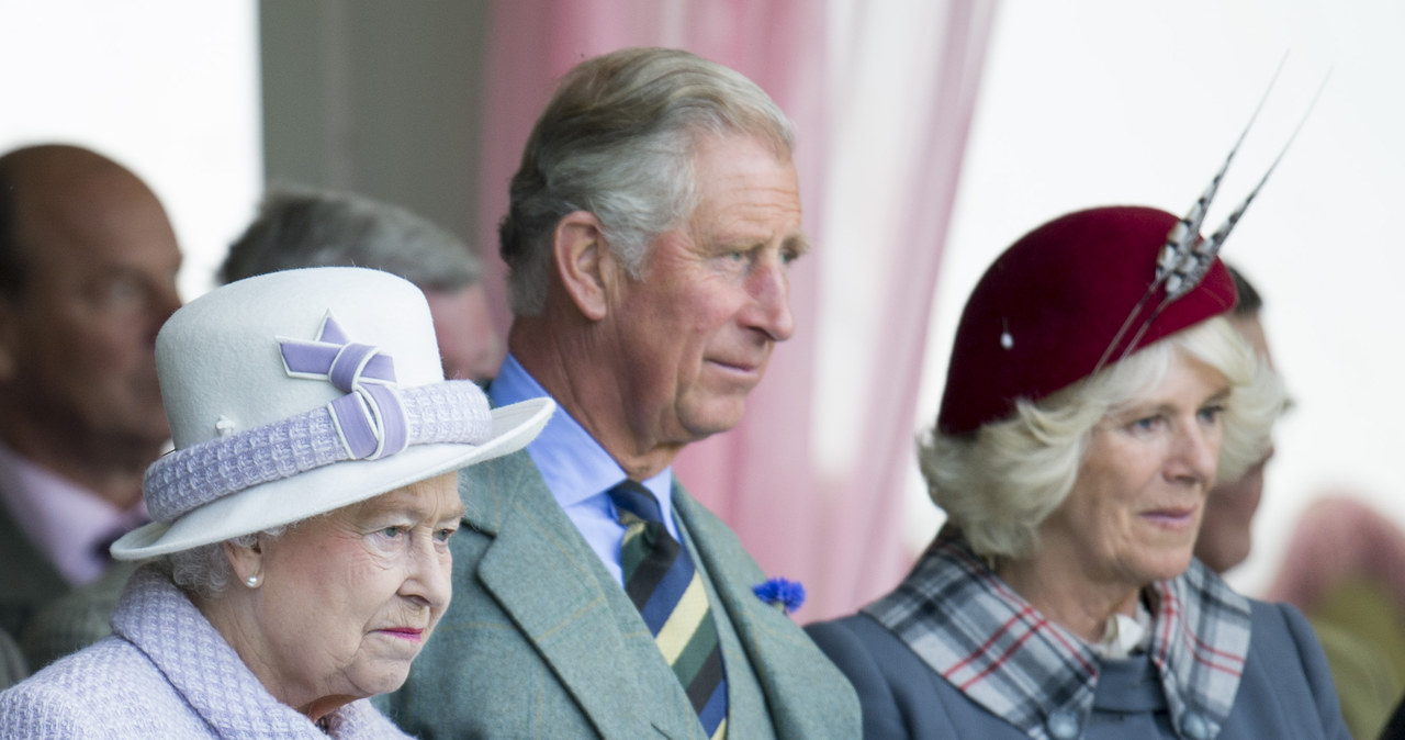 Królowa Elżbieta II, Camilla Parker-Bowles, książę Karol /Getty Images