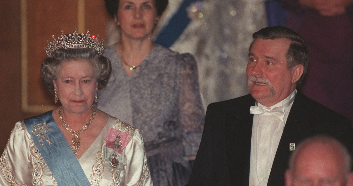 Królowa Elżbieta II i Lech Wałęsa na bankiecie 23 kwietnia 1991 roku /Martin Keene - PA Images / Contributor /Getty Images