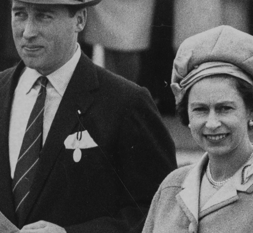 Królowa Elżbieta II i lord Porchester /AFP/Roger Jackson/Central Press /Getty Images