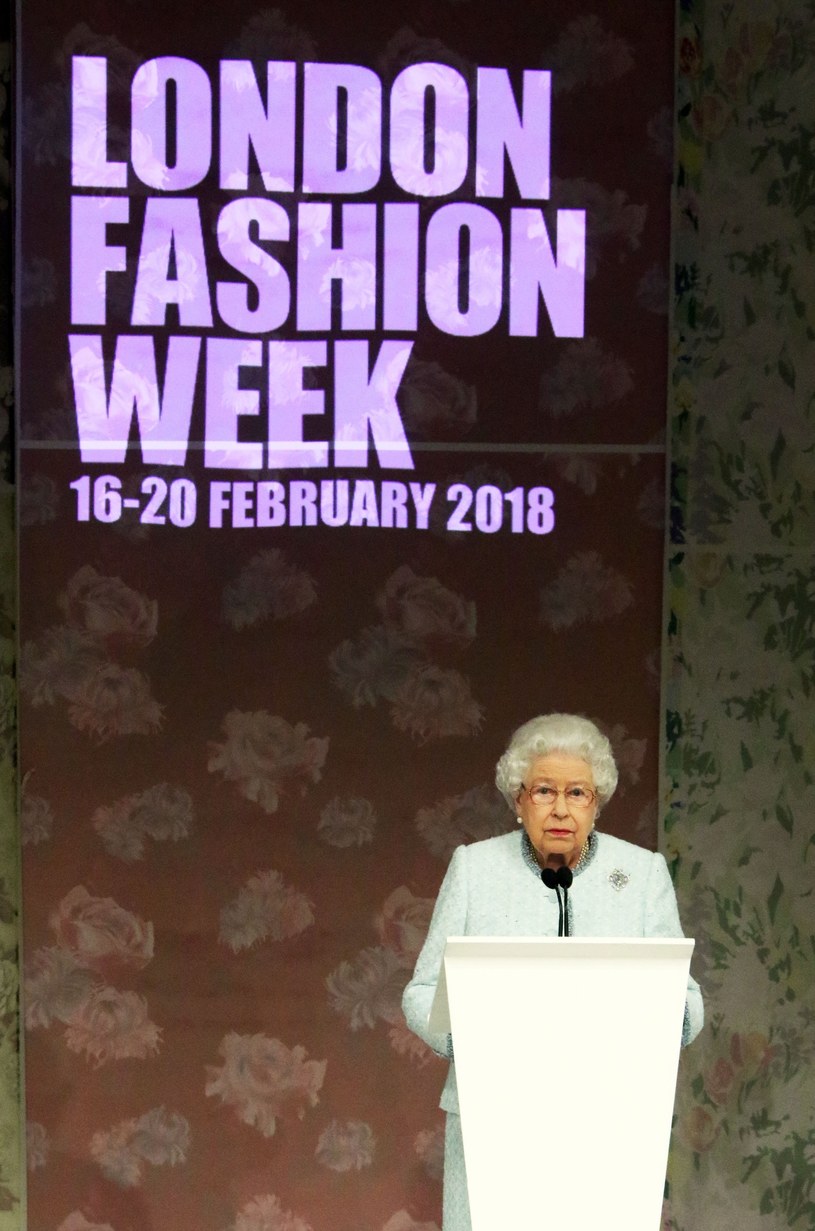 Królowa Elżbieta II na London Fashion Week 2018 /Brett D. Cove / Splash News /East News