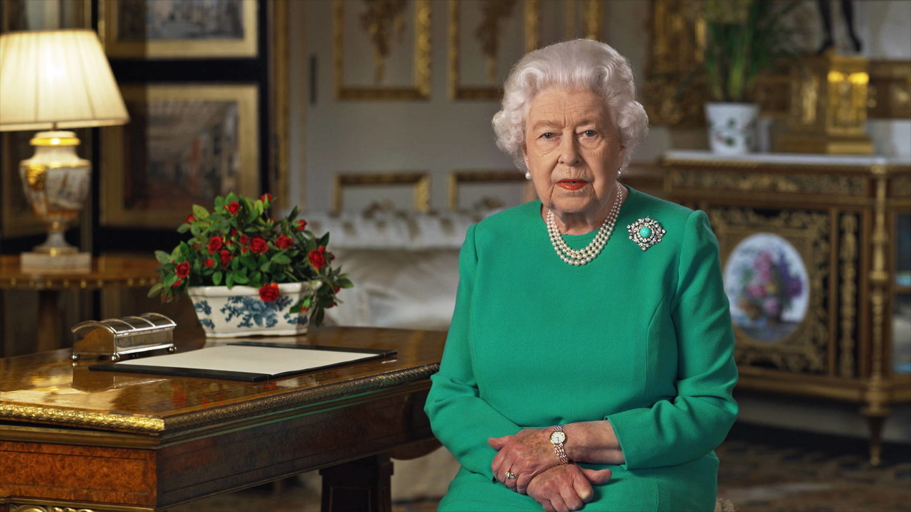 Królowa Elżbieta II nagrała wielkanocne życzenia. "Wiemy, że koronawirus nas nie pokona"