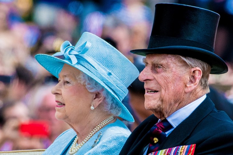 Królowa Elżbieta II nie mówiła zbyt wiele na temat stanu małżonka /SplashNews.com /East News