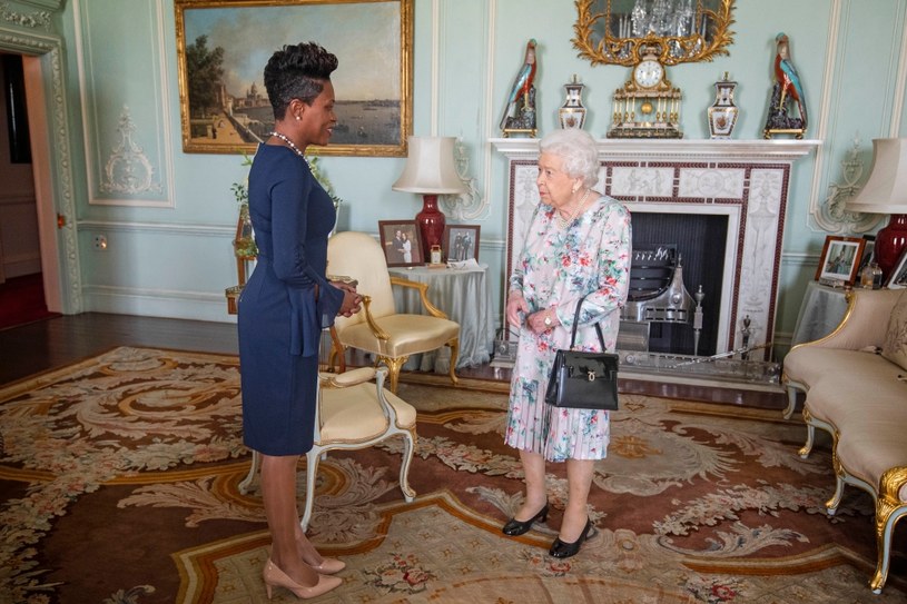 Królowa Elżbieta II podczas spotkania z Kisha Alexander-Grant /Getty Images /Getty Images