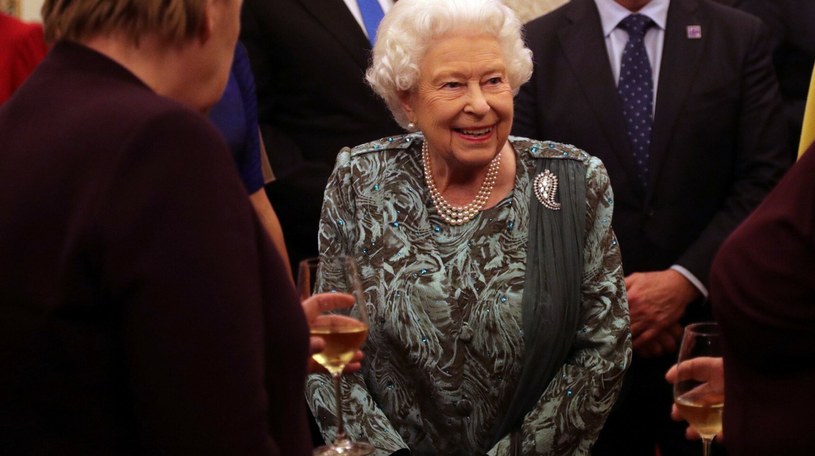 Królowa Elżbieta II przechodzi zakażenie koronawirusem /NATO Multimedia Library/East News /East News