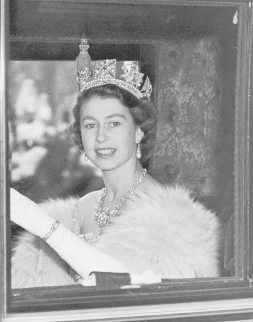 Królowa Elżbieta II w 1952 roku /Douglas Miller /Getty Images