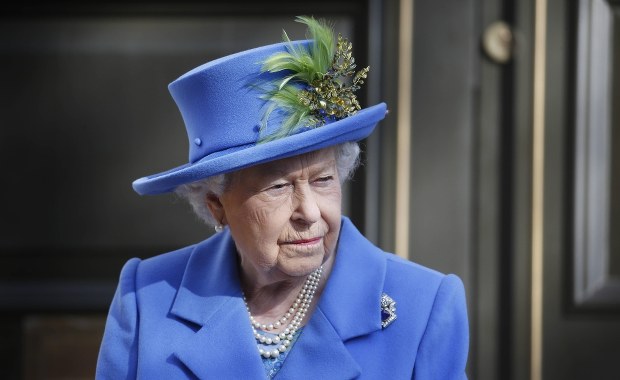 Królowa Elżbieta II wyraziła zgodę na zawieszenie parlamentu 