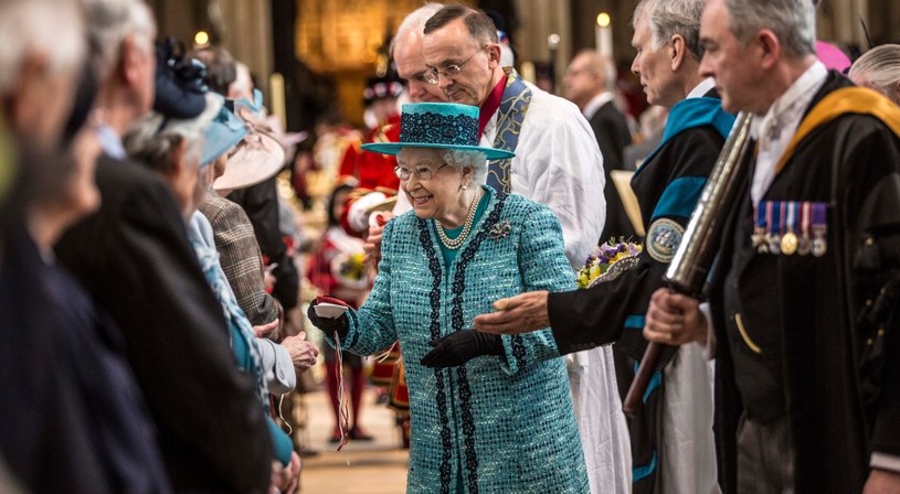 Królowa Elżbieta podczas rozdawania jałmużny w Wielkanoc /WPA Pool /Getty Images