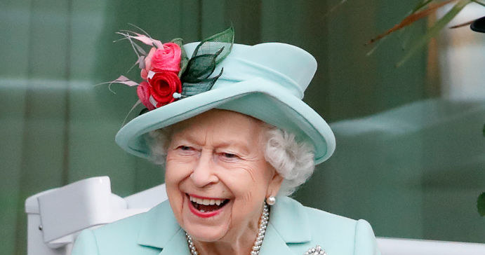 Królowa Elżbieta pojawiła się na wyścigach konnych Royal Ascot /Max Mumby/Indigo /Getty Images