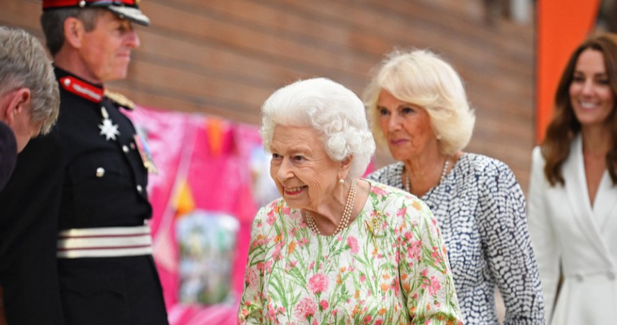 Królowa Elżbieta w towarzystwie Camilli i Kate /Oli Scarff /Getty Images