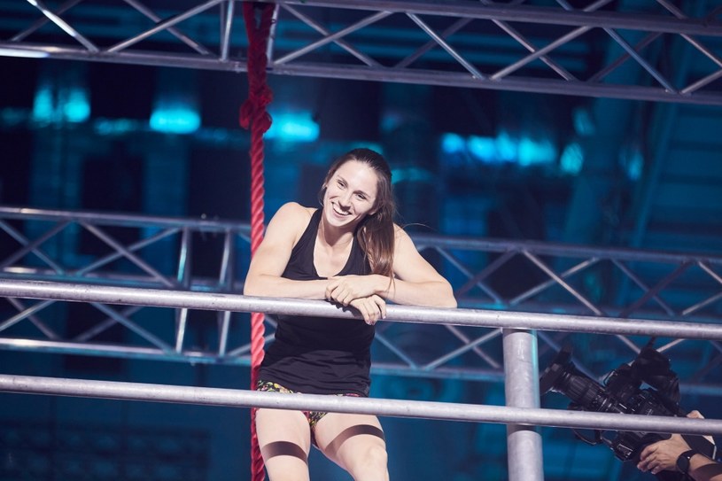 Królowa jest tylko jedna.. i jest nią Katarzyna Jonaczyk! Pierwsza zawodniczka w historii ukończyła tor półfinałowy w „Ninja Warrior Polska”