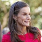 Królowa Letizia w różowej sukience zachwyca. Stylizacja, która nie wychodzi z mody