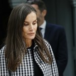 Królowa Letycja zadała szyku w Madrycie. Modny płaszcz przyciągał wzrok
