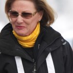 królowa Sonja Królowa Norwegii trafiła do szpitala. 87-latka zaszalała na nartach