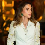 Królowa Rania mistrzynią wiosennych stylizacji. Delikatność i świeżość