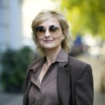 fryzury odmładzające Krótka fryzura może wizualnie odmłodzić, dodać wdzięku i pewności siebie. 55-letnia Iza Kuna jest najlepszym przykładem