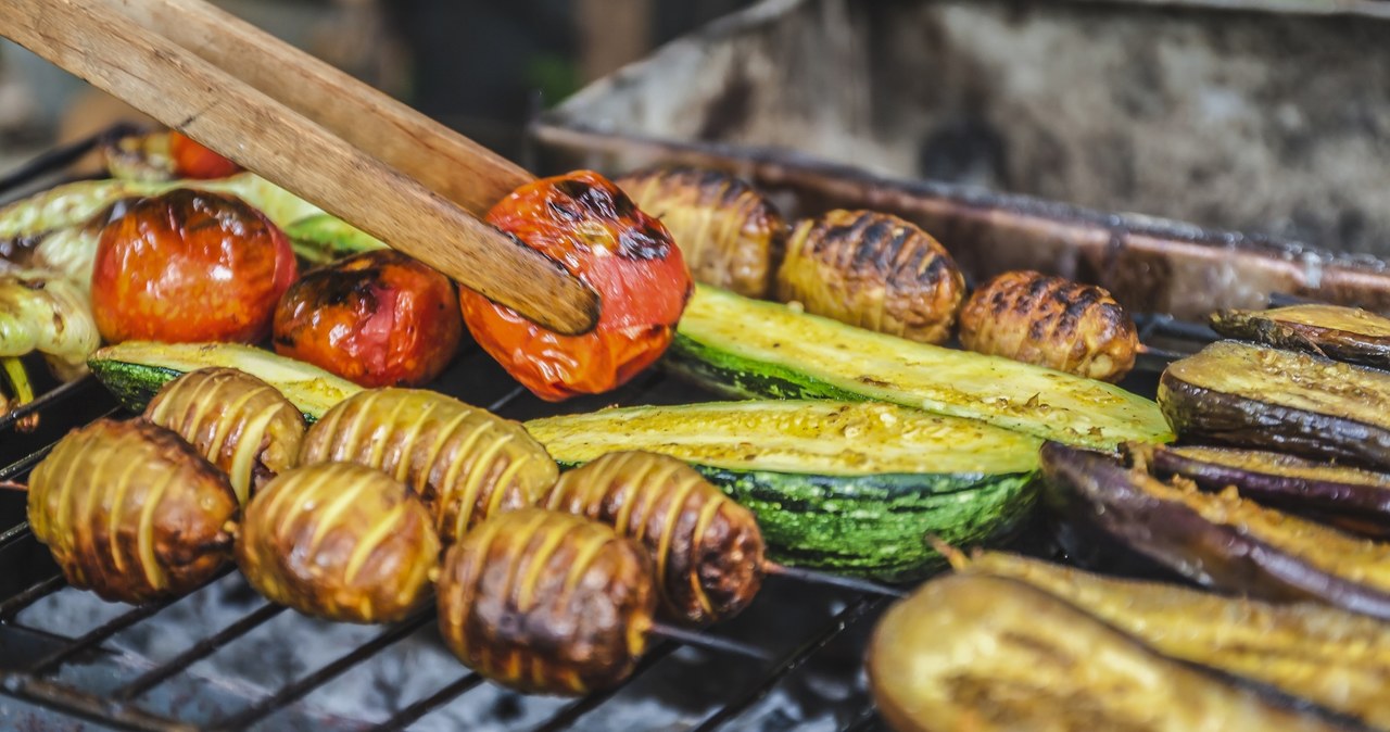 Krótko grillowane warzywa są pełne witamin i antyoksydantów /123RF/PICSEL